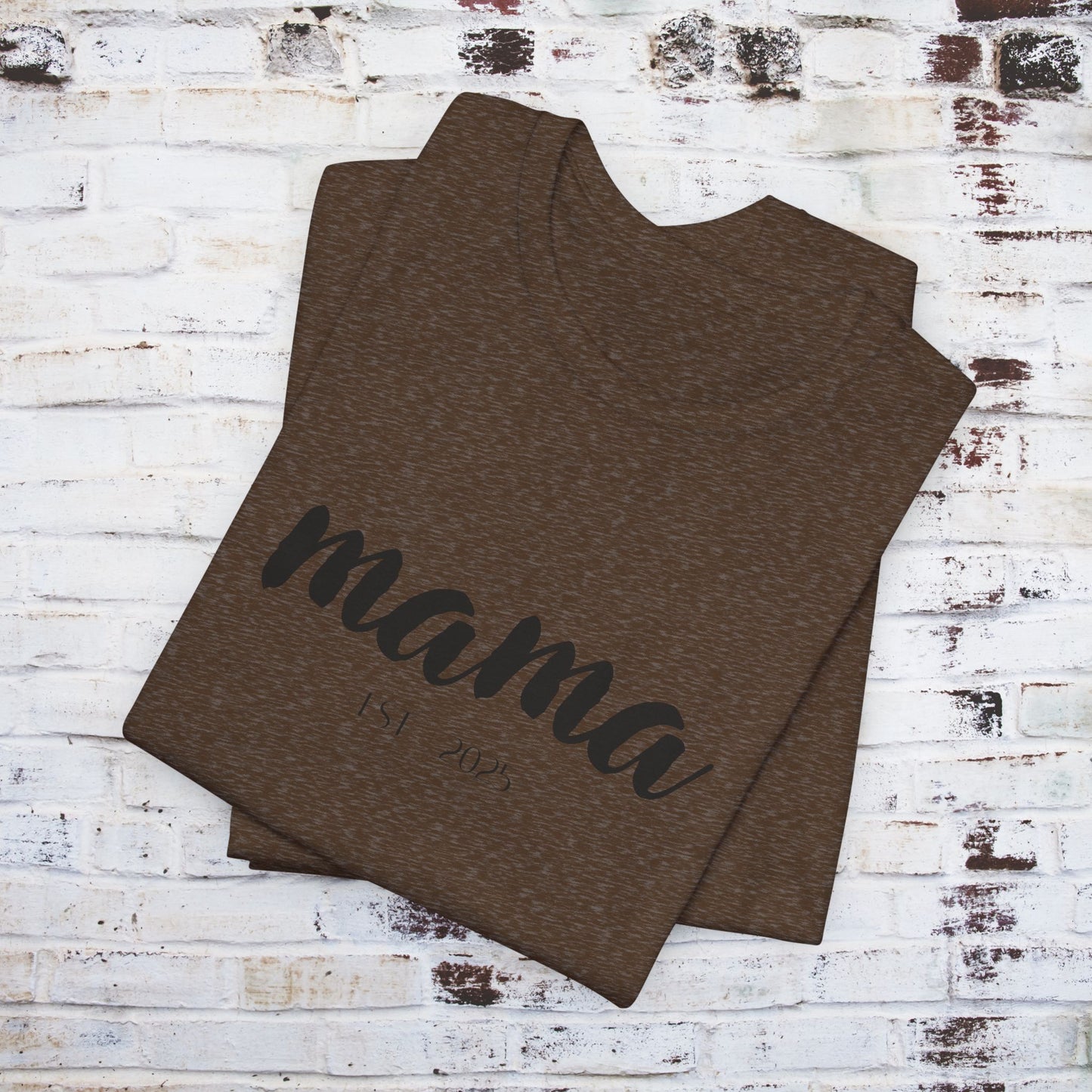 Mama Established 2023 Unisex Short Sleeve Tee - Perfect Gift for New Moms